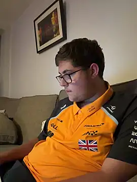 fuckbuddy6789 online show from June 18, 9:30 pm