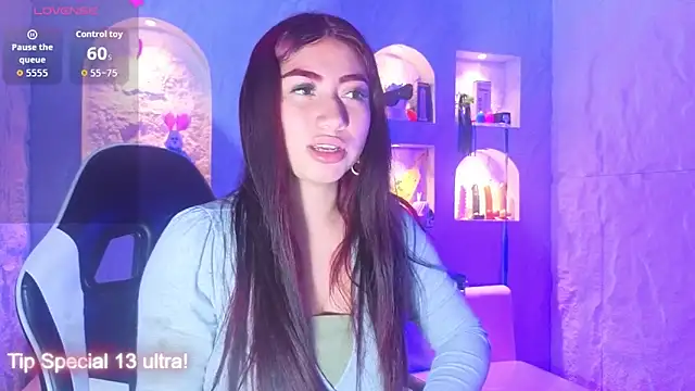 Sophia tf online show from March 27, 3:45 am