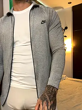 Tomy maylon online show from October 8, 4:48 pm