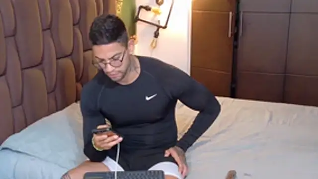 Tomy maylon online show from November 7, 3:28 am