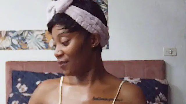 SweetPortableAmber online show from December 4, 9:56 pm