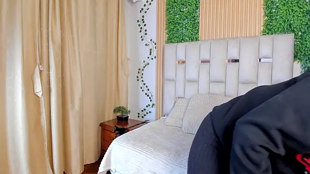 Jade Nmm online show from February 24, 12:36 pm