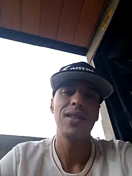 Santi2323xxX online show from July 7, 11:20 pm