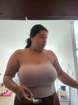 Snapshot of Tokio_Sakura chatting on January 14, 4:23 pm Tokio Sakura online show from January 14, 4:23 pm