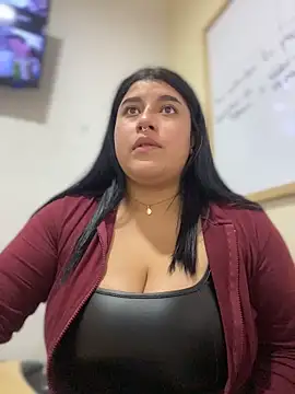 Snapshot of Tokio_Sakura chatting on February 14, 5:43 pm Tokio Sakura online show from February 14, 5:43 pm