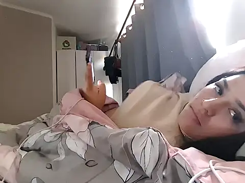 Denisutra777 online show from April 12, 8:03 pm