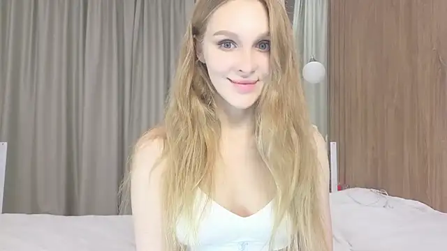 Snapshot of Brigitte_Bardot chatting on October 1, 6:19 am Brigitte Bardot online show from October 1, 6:19 am