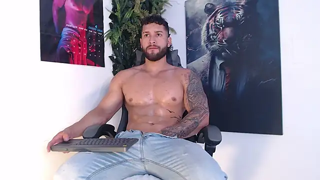massimofiore  online show from June 11, 12:32 am