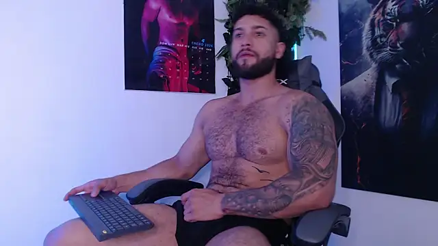 massimofiore  online show from July 26, 7:32 pm