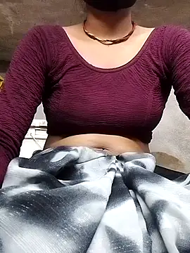 Snapshot of Hut_rotu_cute chatting on September 10, 3:23 pm Hut rotu cute online show from September 10, 3:23 pm