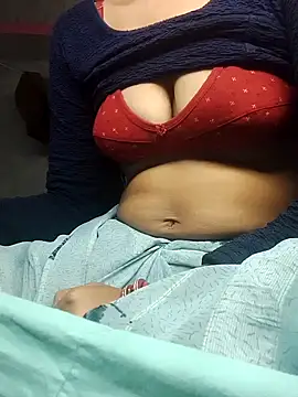 Snapshot of Hut_rotu_cute chatting on November 26, 9:49 pm Hut rotu cute online show from November 26, 9:49 pm