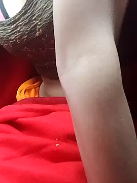 Snapshot of Hut_rotu_cute chatting on November 30, 6:34 pm Hut rotu cute online show from November 30, 6:34 pm