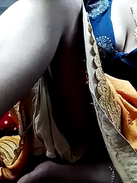 Snapshot of Hut_rotu_cute chatting on December 3, 6:06 pm Hut rotu cute online show from December 3, 6:06 pm