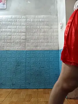 Snapshot of Thaohoa_love chatting on November 21, 12:10 am Thaohoa love online show from November 21, 12:10 am