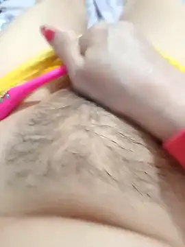 Snapshot of Thaohoa_love chatting on December 4, 8:06 pm Thaohoa love online show from December 4, 8:06 pm