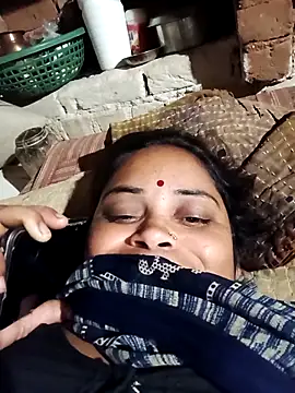 Snapshot of Soniya_jat chatting on November 3, 3:24 pm Soniya jat online show from November 3, 3:24 pm