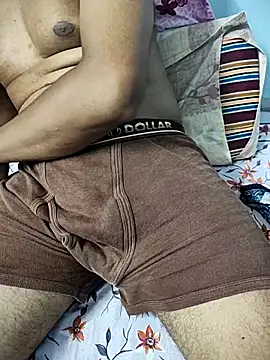 yournaughtysam online show from July 13, 4:43 pm
