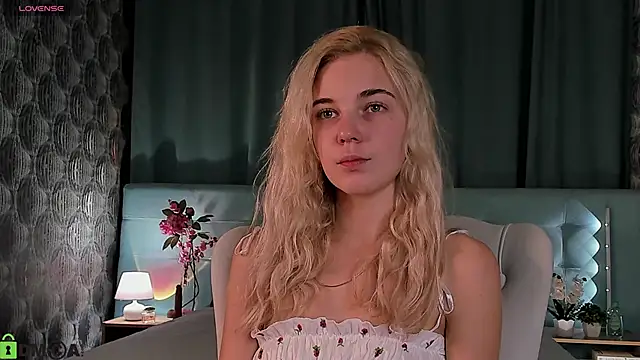 Aurora Bennet online show from September 24, 12:03 am