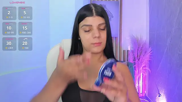 PauliinaBelle  online show from May 9, 1:49 pm