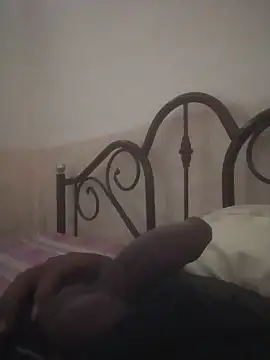 vardh033 online show from October 23, 5:55 pm