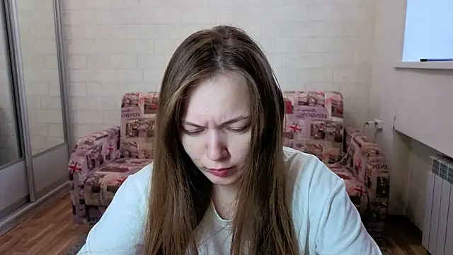 AlisaWyn online show from November 12, 4:57 am