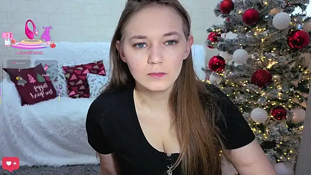 Snapshot of AlisaWyn chatting on December 23, 5:05 am AlisaWyn online show from December 23, 5:05 am