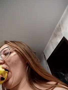 Snapshot of AlisaWyn chatting on January 11, 10:20 am AlisaWyn online show from January 11, 10:20 am