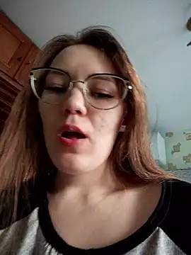 Snapshot of AlisaWyn chatting on January 17, 3:11 am AlisaWyn online show from January 17, 3:11 am