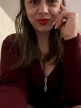 ladywithbigass online show from November 19, 5:51 am