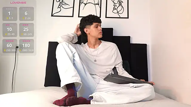 alexmark  online show from January 7, 1:13 pm