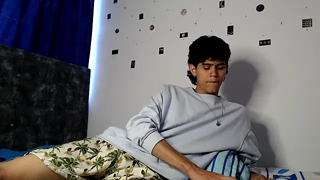 alexmark  online show from April 9, 7:08 pm