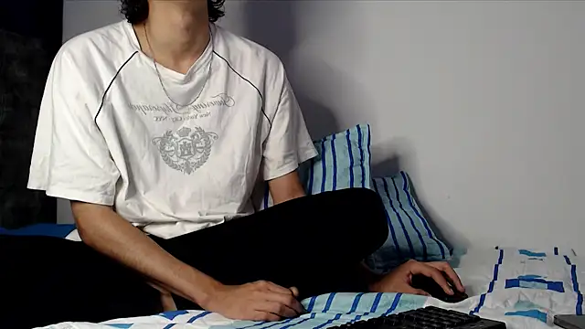 alexmark  online show from June 16, 6:54 pm