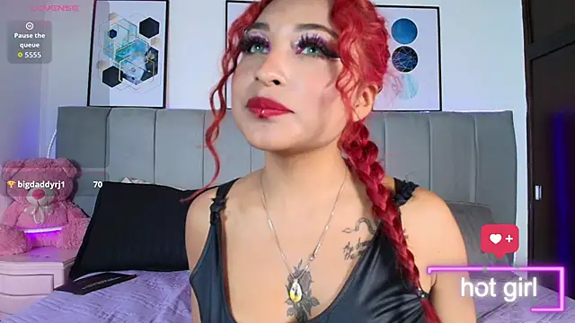 Snapshot of Naiaa_Cruz chatting on November 6, 7:37 pm Naiaa Cruz online show from November 6, 7:37 pm