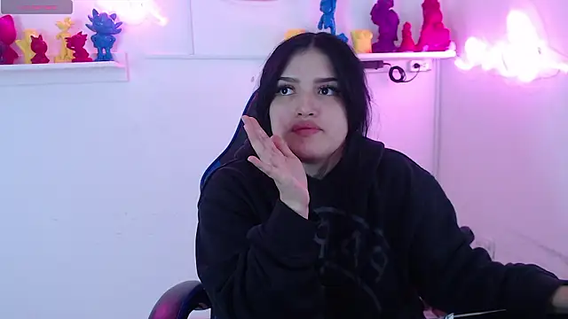 sari belle online show from March 14, 3:45 am