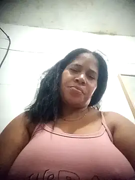 Snapshot of Big_ass_submissive chatting on December 23, 1:25 am Big ass submissive online show from December 23, 1:25 am