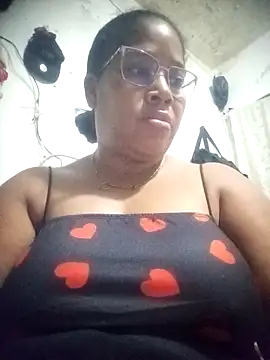 Snapshot of Big_ass_submissive chatting on February 5, 12:32 pm Big ass submissive online show from February 5, 12:32 pm