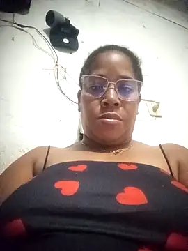 Snapshot of Big_ass_submissive chatting on February 6, 12:41 pm Big ass submissive online show from February 6, 12:41 pm