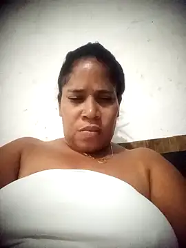 Snapshot of Big_ass_submissive chatting on February 15, 4:09 am Big ass submissive online show from February 15, 4:09 am