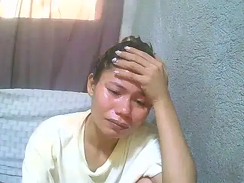 Snapshot of Sweeetgurll chatting on May 17, 12:19 am Sweeetgurll online show from May 17, 12:19 am