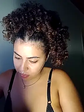 A maddy online show from February 11, 2:05 am