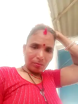 Snapshot of Monika_thakurr chatting on September 15, 8:25 am Monika thakurr online show from September 15, 8:25 am