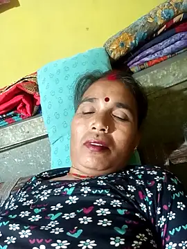 Snapshot of Monika_thakurr chatting on September 28, 10:42 am Monika thakurr online show from September 28, 10:42 am