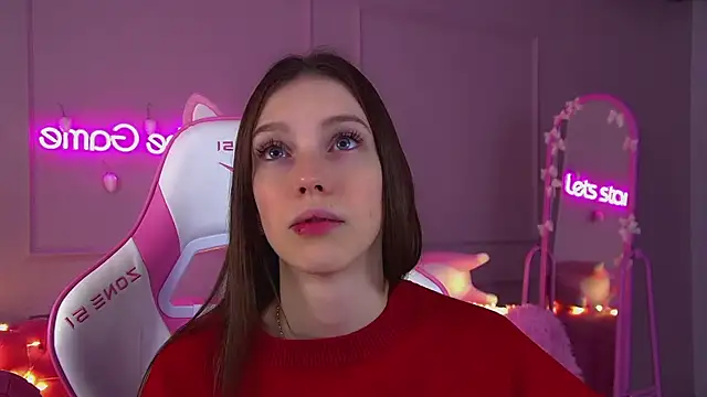 Snapshot of VeronicaVances chatting on December 4, 6:16 pm VeronicaVances online show from December 4, 6:16 pm