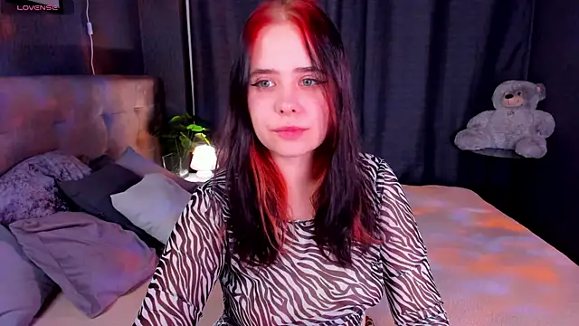 Snapshot of Alis_Platt chatting on October 8, 1:03 am Alis Platt online show from October 8, 1:03 am