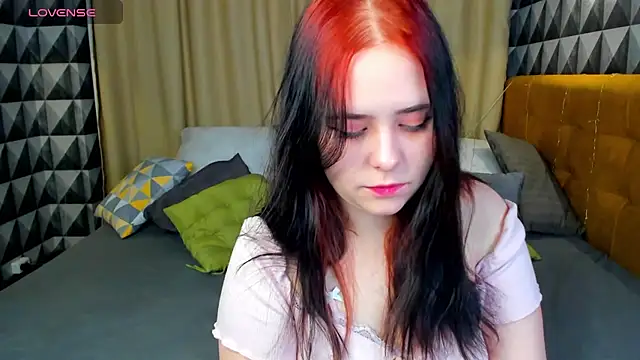 Alis Platt online show from November 14, 1:04 am