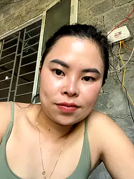 Snapshot of han-cute chatting on October 12, 8:35 am han-cute online show from October 12, 8:35 am