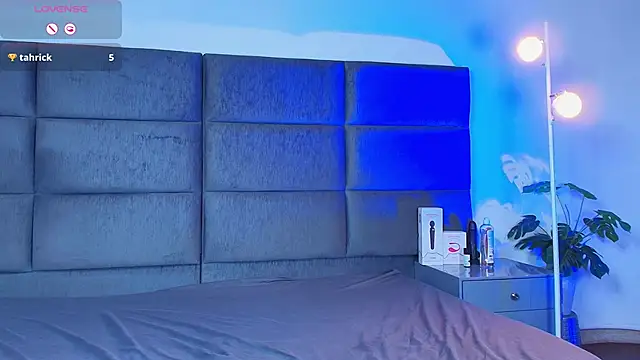 Slenna Moon online show from March 8, 2:04 am