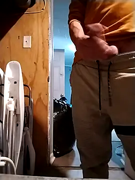 Snapshot of rosembertg chatting on November 8, 6:13 am rosembertg online show from November 8, 6:13 am