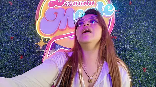 Skylar  Desire online show from October 28, 11:36 am