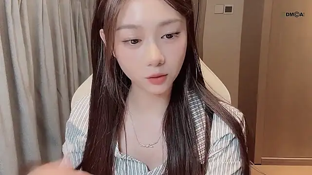 Makinghappymyself  online show from December 20, 11:06 am